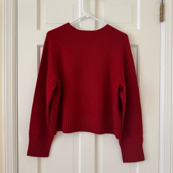 Everlane The Boxy Cashmere Crew in Berry Red Size Medium - Picture 6 of 6